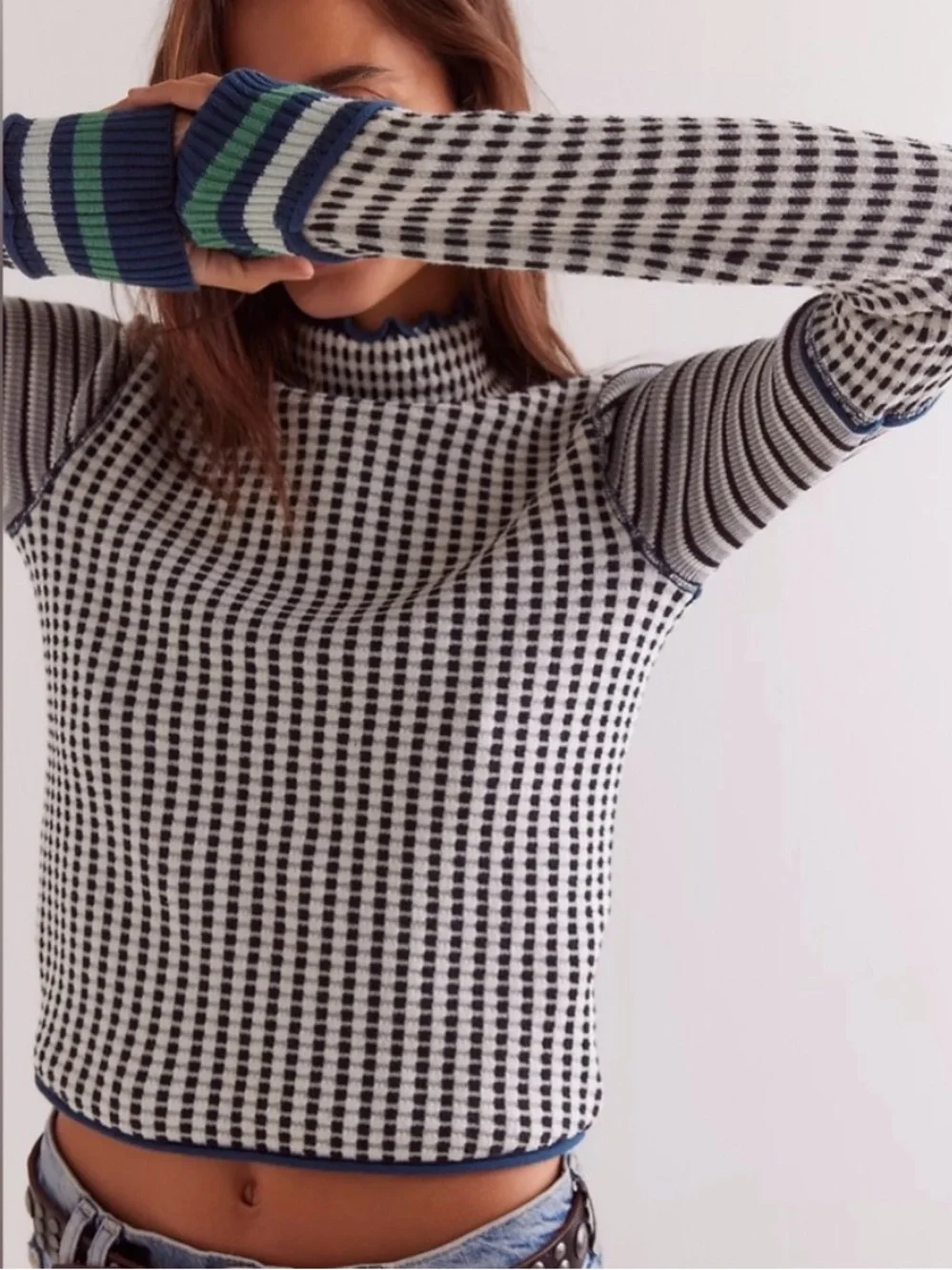 Free People We The Free People Gamer Cuff Crop Mixed Sweater Sz S 🧡🎀